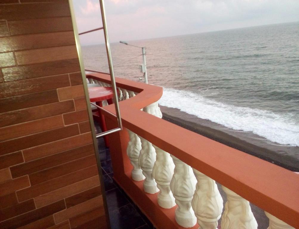 Guest House Rusalka Kobuleti Exterior photo