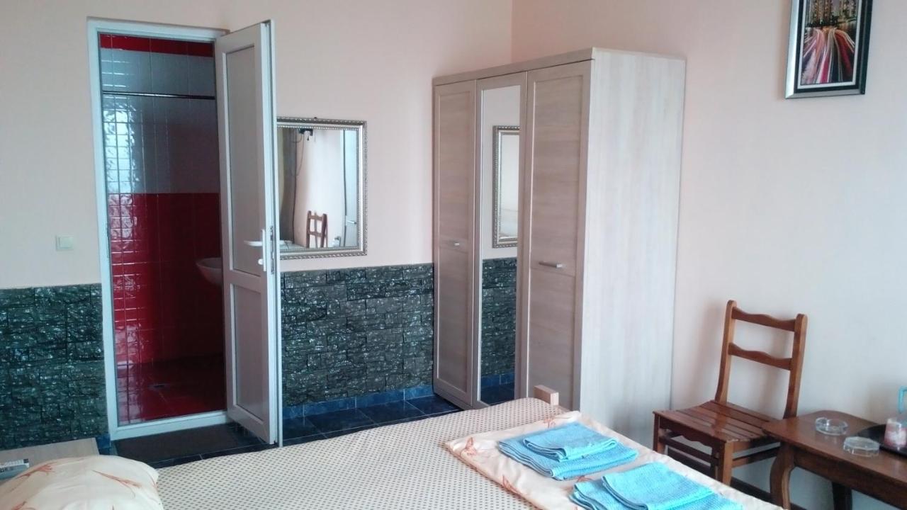 Guest House Rusalka Kobuleti Exterior photo